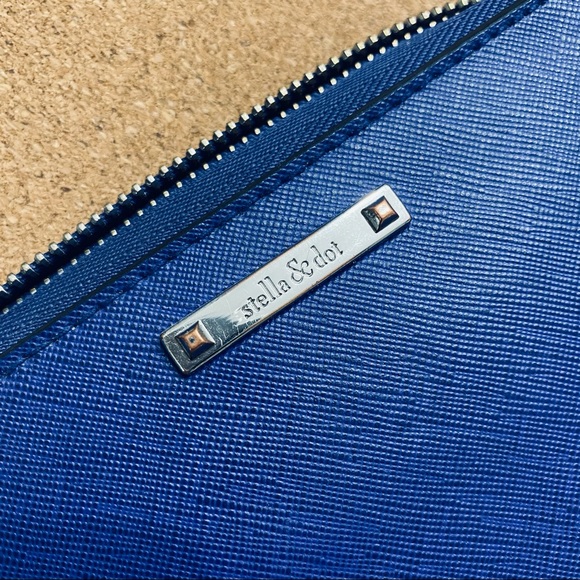 Stella & Dot Blue Wristlet Wallet - Picture 2 of 8